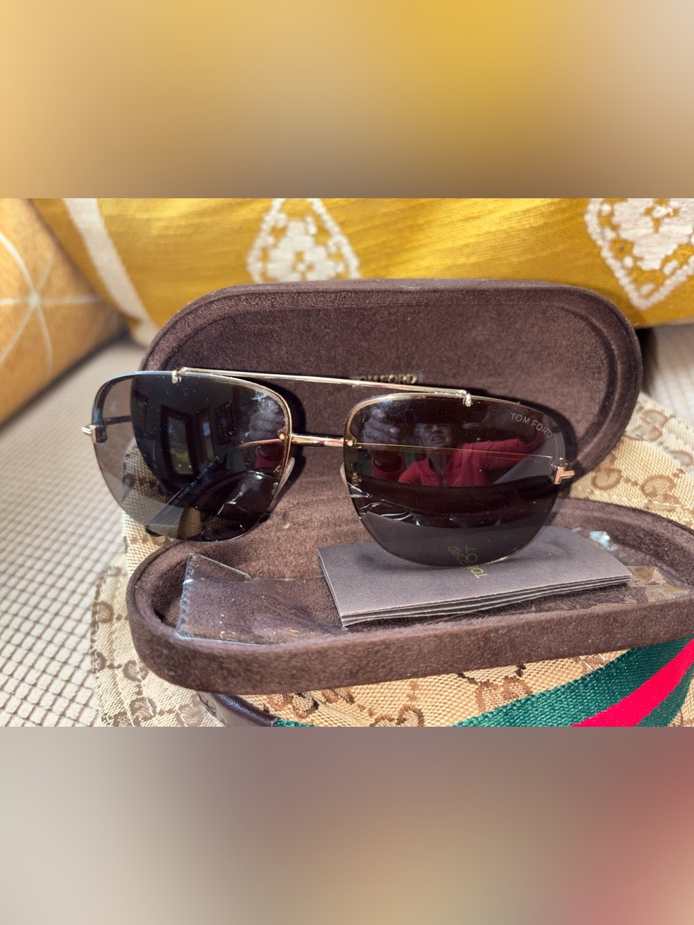 Tom Ford sunglasses TF620 with case and cloth
